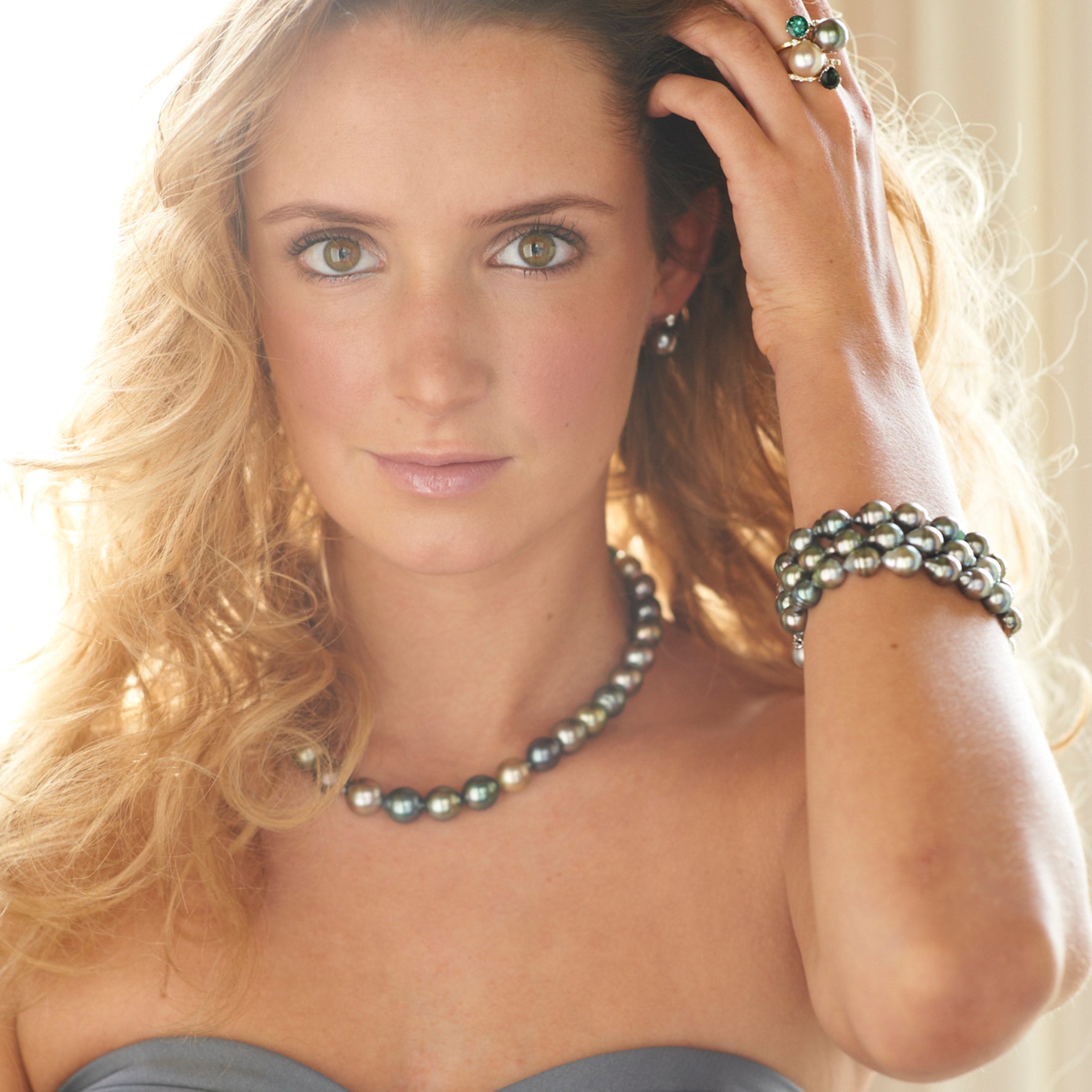 Black Pearl Jewellery: Sultry & Stylish