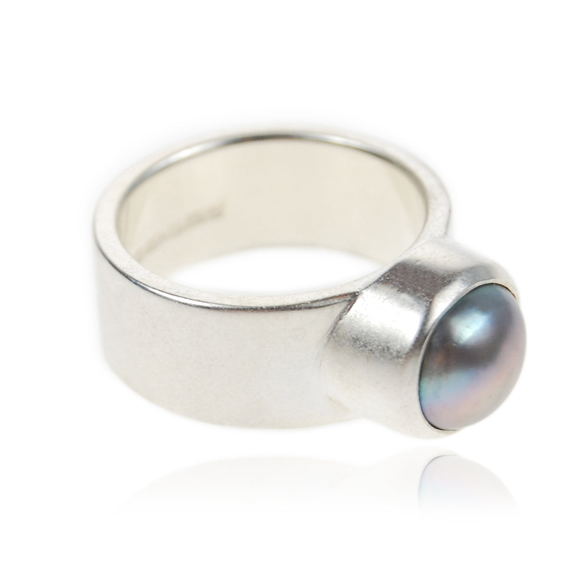Grey Biwa Pearl &amp; Sculpted Silver Ring