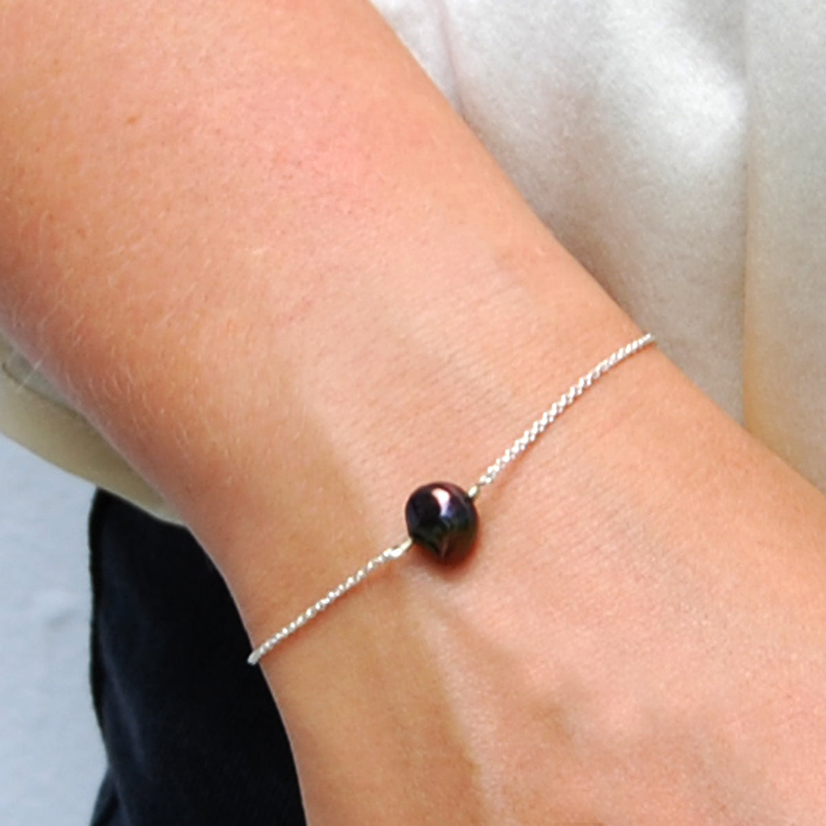 Black Freshwater Pearl &#39;Simple&#39; Chain Bracelet