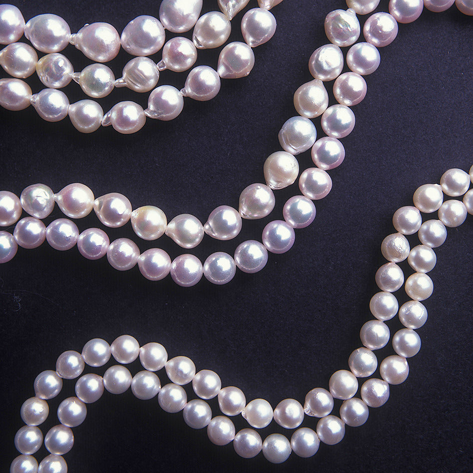 Akoya, Biwa, Freshwater Pearls: What’s the Difference?