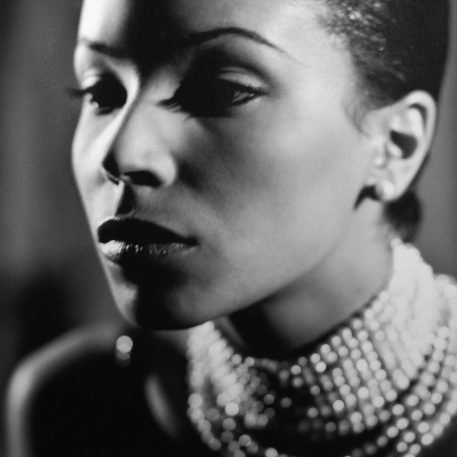 PEARLS - A REGAL HISTORY