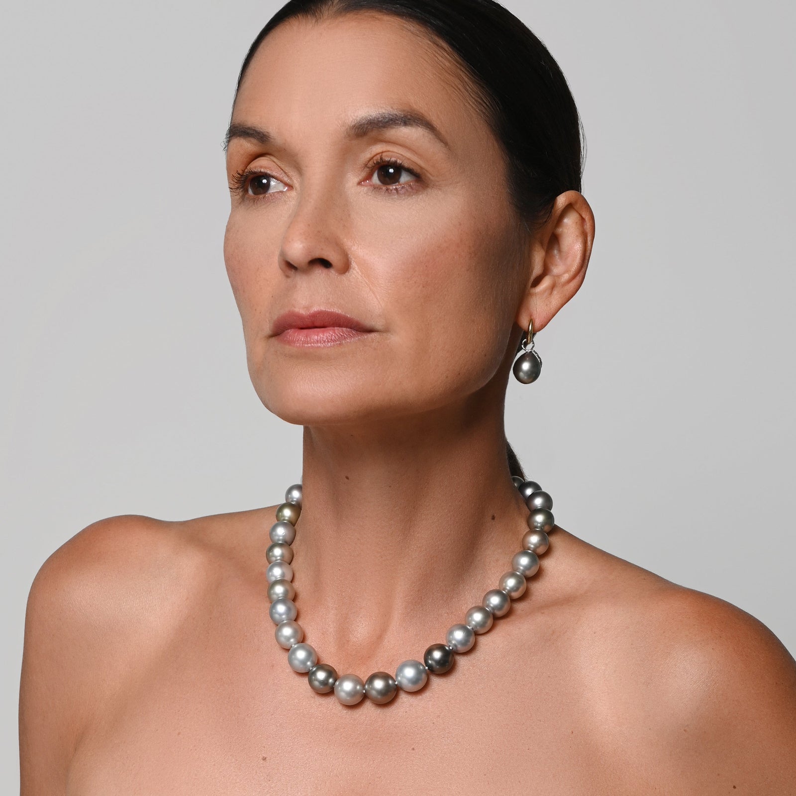 What is the Best Pearl Size for a Necklace?