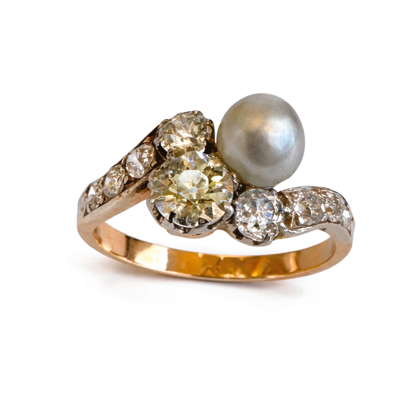 Are Pearls Good for Engagement Rings?