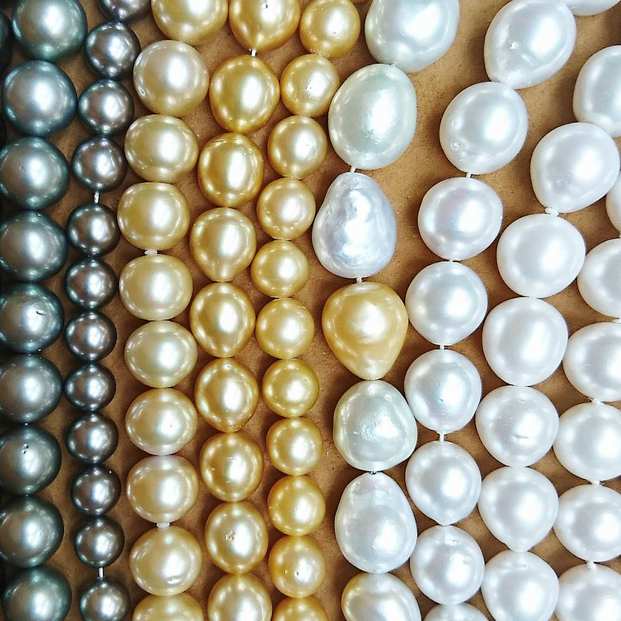 How to Choose Pearls: Four Secrets to Finding the Pearl That Lights You Up
