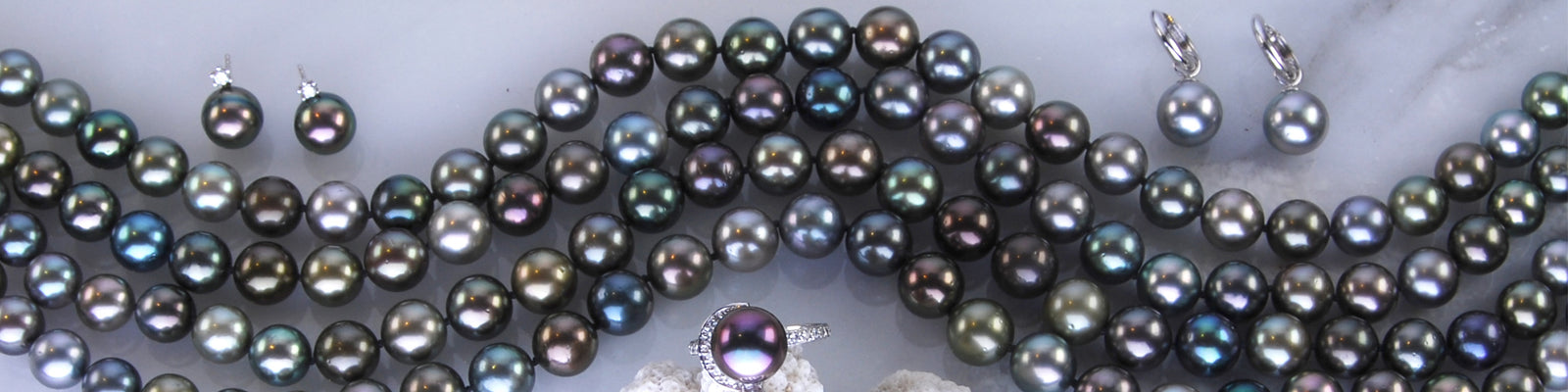 Black Pearl Necklace