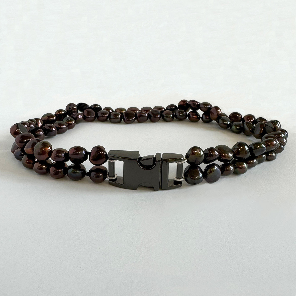 Black Freshwater Pearl & Black Rhodium Clasp Made-to-Measure Medium Dog Necklace