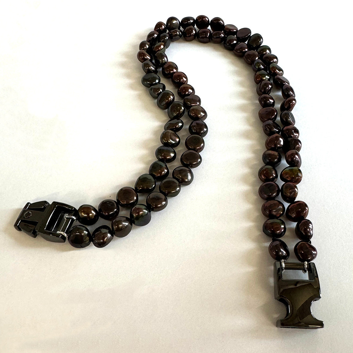 Black Freshwater Pearl & Black Rhodium Clasp Made-to-Measure Medium Dog Necklace