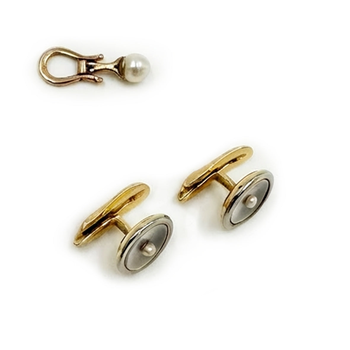 Rare Natural White Pearl Set by the Official Dutch Crown Jeweller Shirt Studs & Collar Button