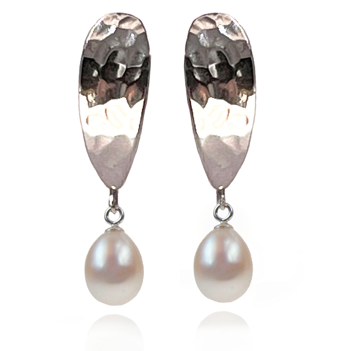 White Freshwater Pearl &amp; Sculpted Silver Earring