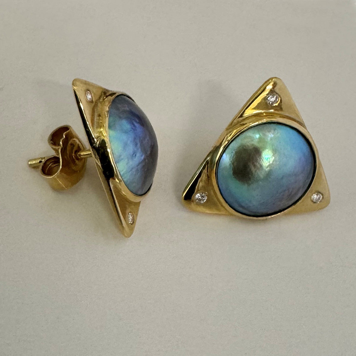 Blue-Green Abalone Mabe Pearl Diamonds & 18ct Yellow Gold Earrings