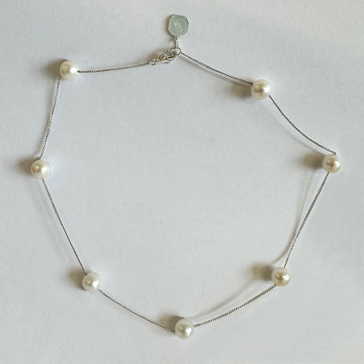 White Freshwater Pearl & Chain Necklace