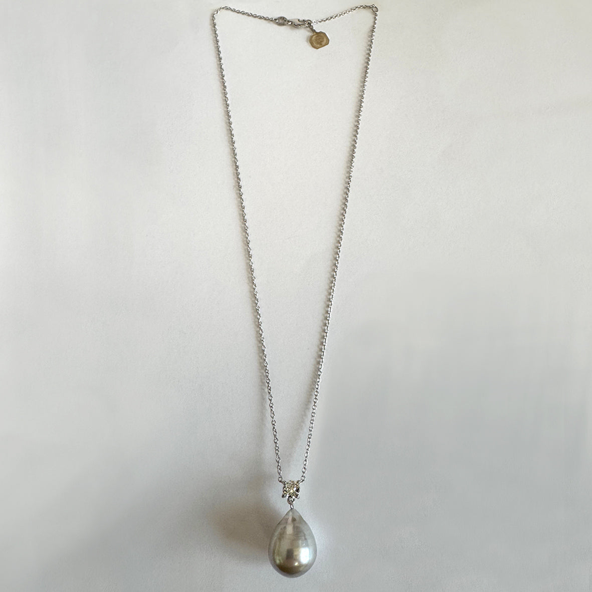 Rare Grey Tahitian Pearl & Solitaire Diamond on 18ct White Gold Pendant