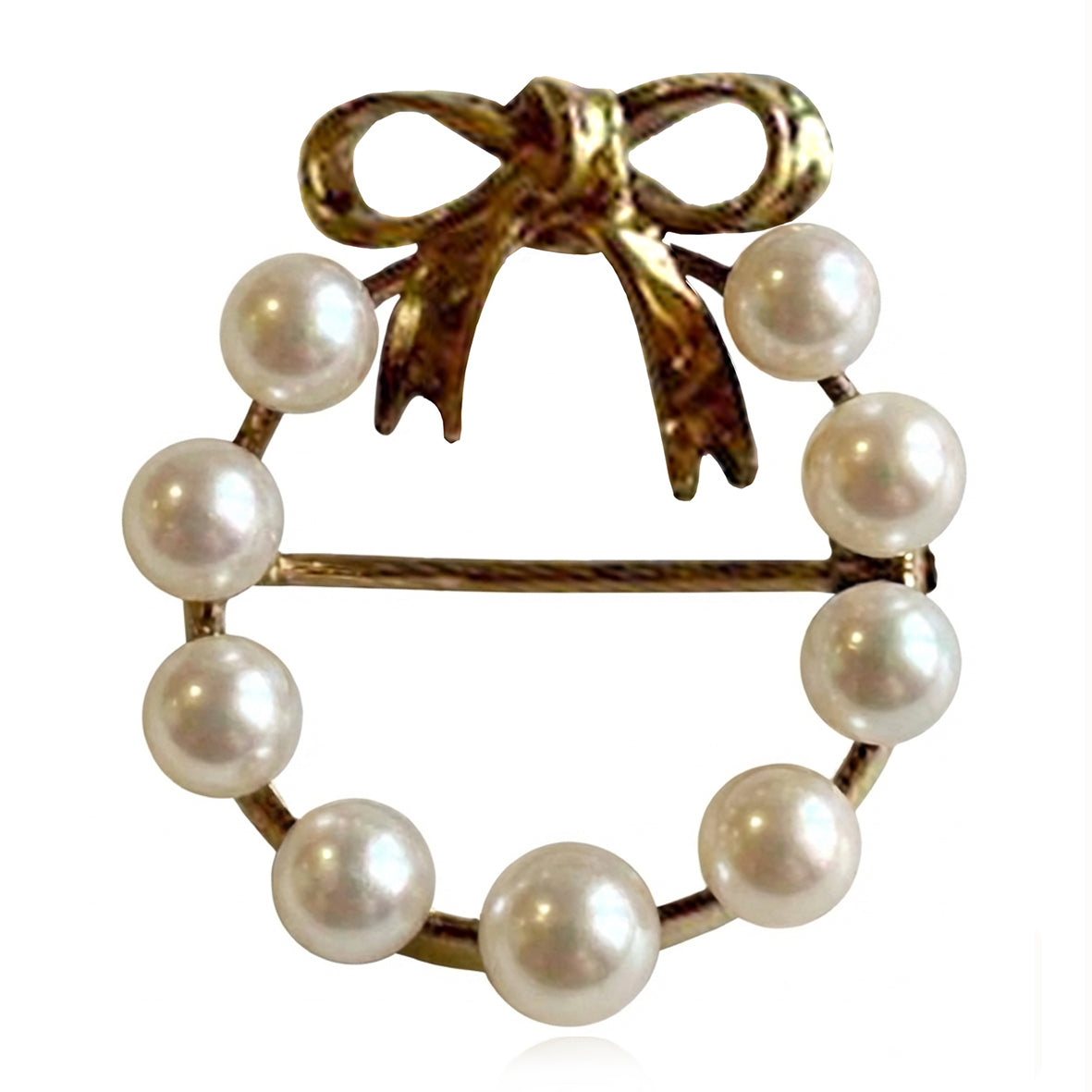 White Akoya Pearl Gold 'Garland Style' Brooch