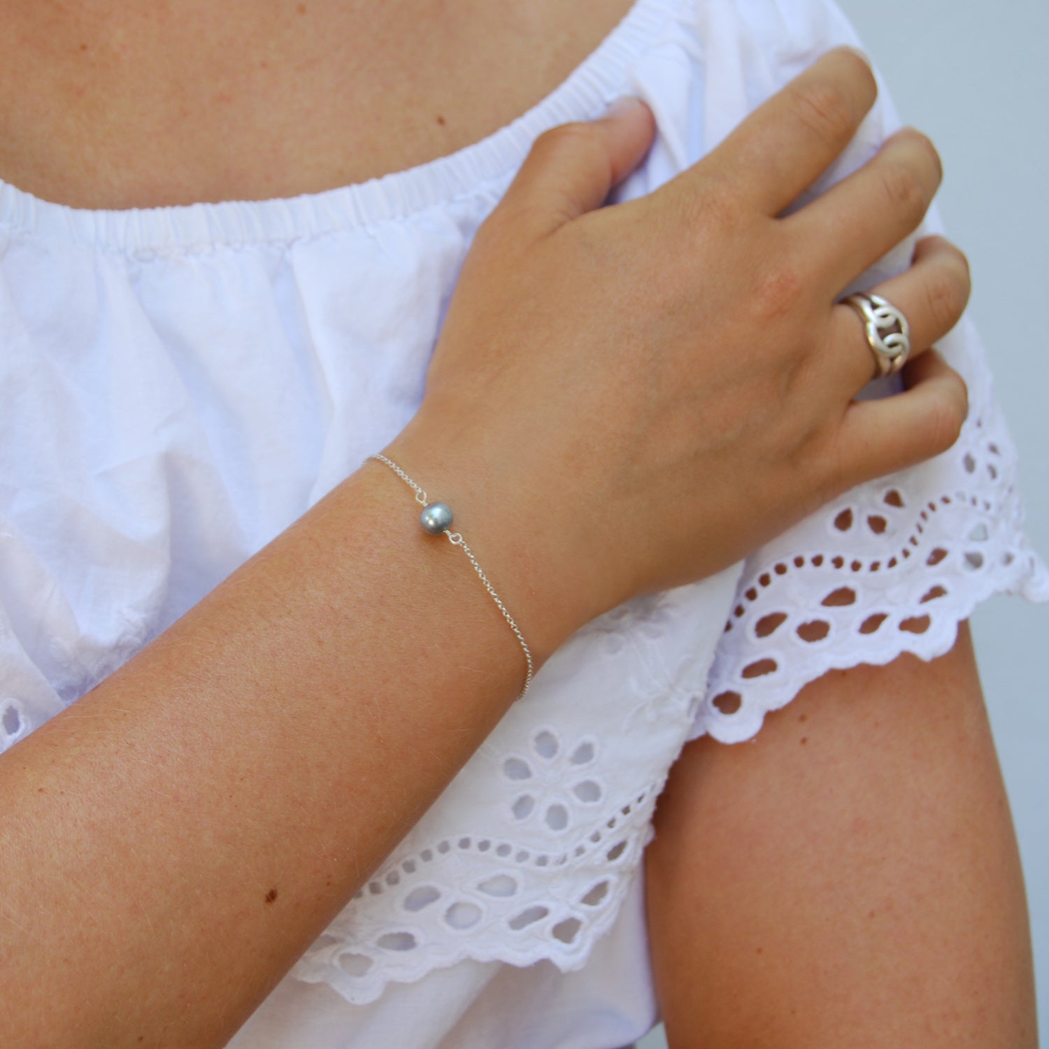 Joyful Dove Grey Pearl Sterling Silver Chain Bracelet