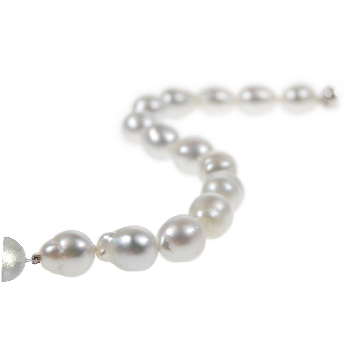 White South Sea Pearl Bracelet