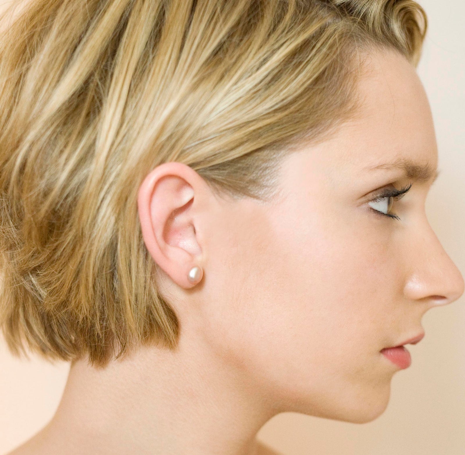 Classic Biwa Pearl Studs in Pink