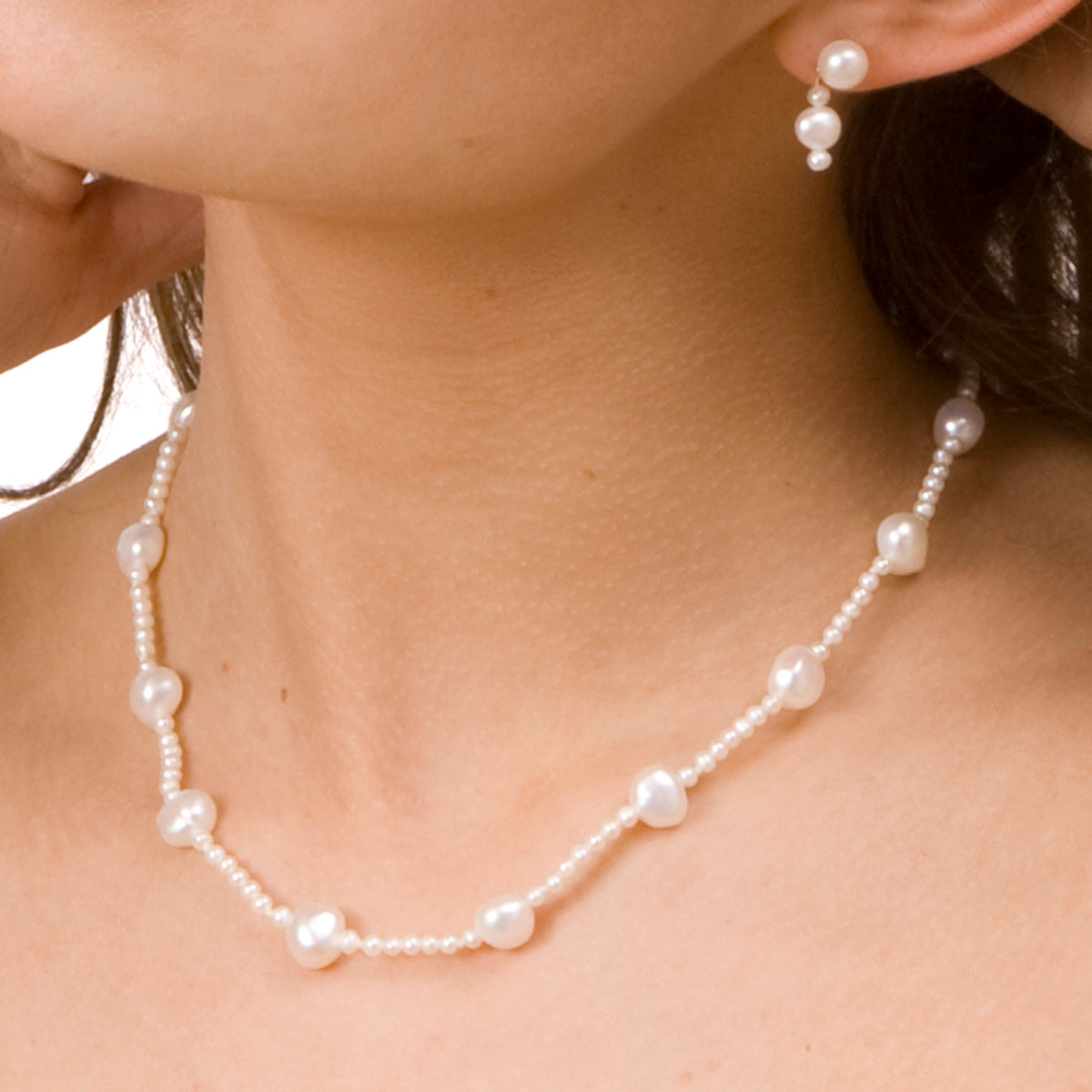 White Freshwater Pearl (Mixed-Size) Single Strand Necklace