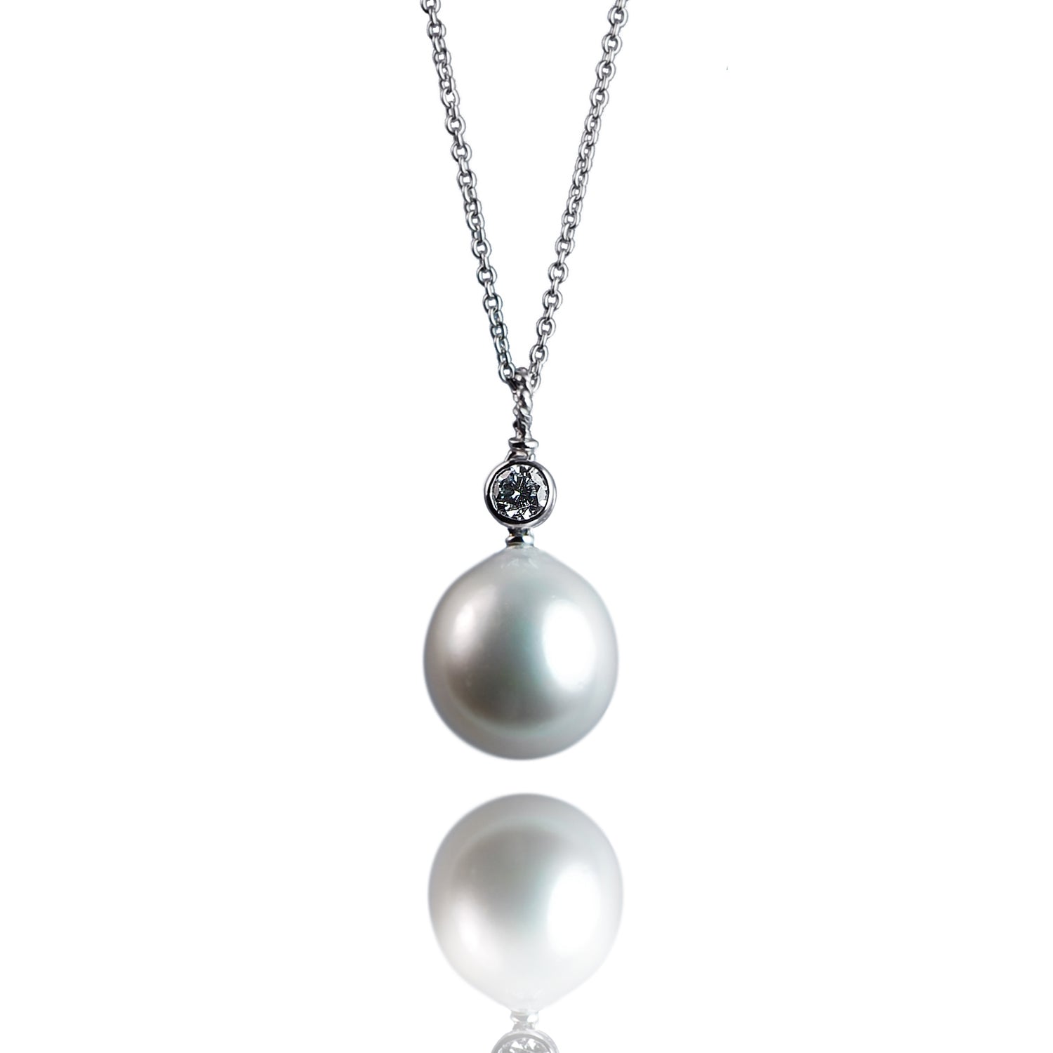 South Sea Pearl Pendant With Diamond Accent