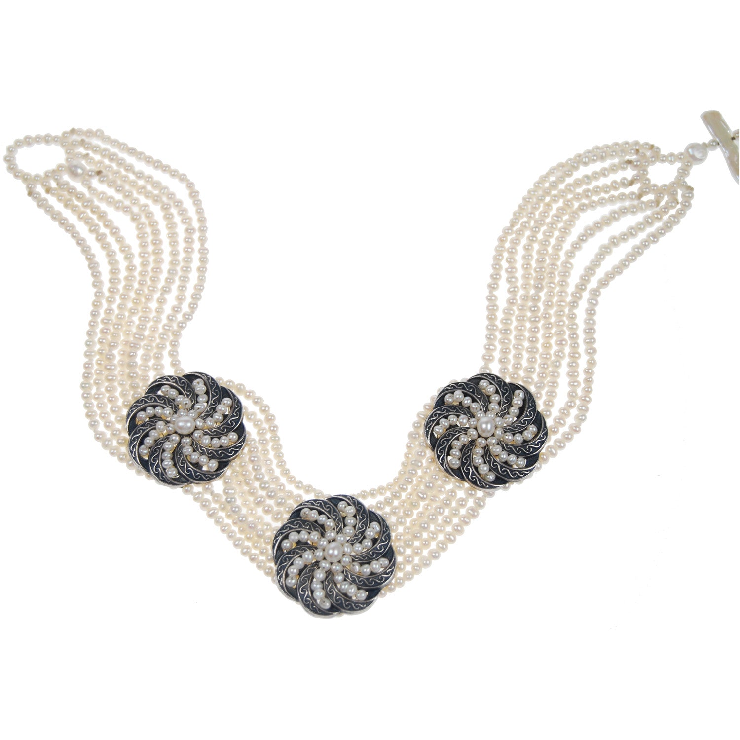 Pearl Choker with 3 Silver Swirl Rondels