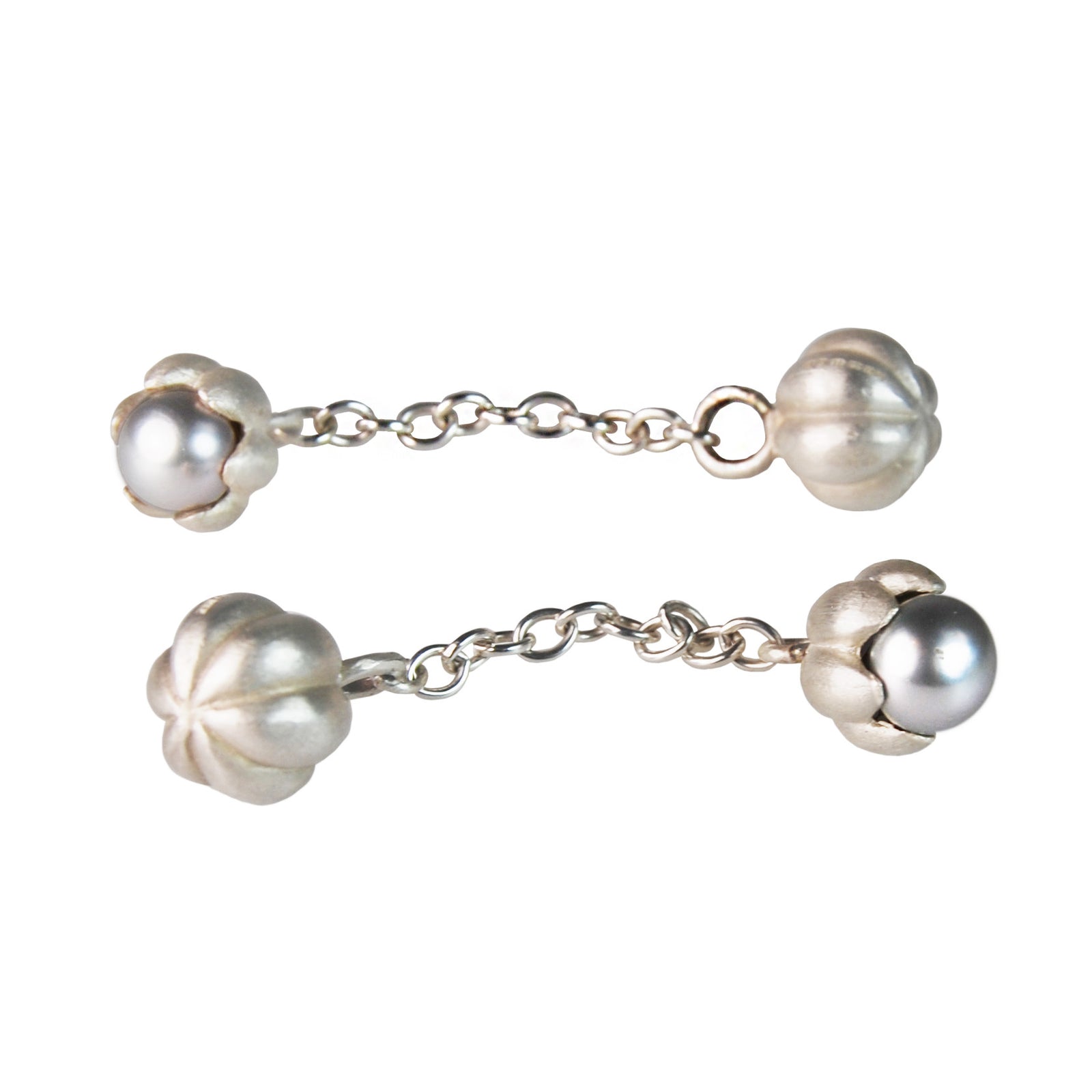 Pearl Bud Cufflinks in Grey